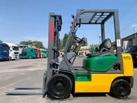 Вилковий автонавантажувач Komatsu з напрацюванням 1422 мотогодин. FG15C-16 - <ro>Изображение</ro><ru>Изображение</ru> #1, <ru>Объявление</ru> #1751137