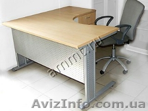 Продам компьютерный стол в отличном состоянии - <ro>Изображение</ro><ru>Изображение</ru> #1, <ru>Объявление</ru> #577256