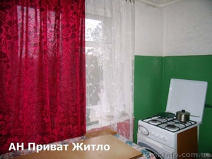 Продам 2 комнатную в центре, 2 эт. кирп. дома - <ro>Изображение</ro><ru>Изображение</ru> #3, <ru>Объявление</ru> #782682