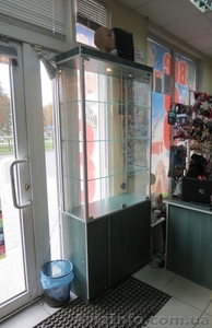 Продам торговое оборудование - стеклянный шкаф б/у в хорошем состоянии - <ro>Изображение</ro><ru>Изображение</ru> #1, <ru>Объявление</ru> #968991