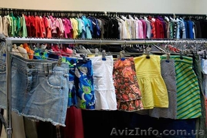 Требуются женщины для сортировки одежды 