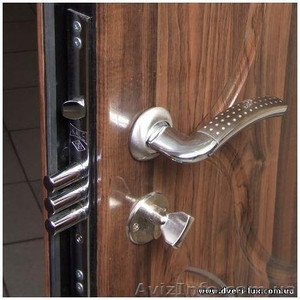 Монтування замків