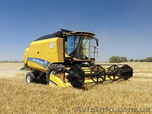 Зерноуборочный комбайн NEW HOLLAND ТС5.90