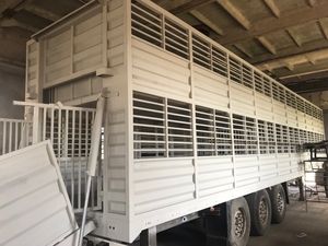 Продам двухэтажный полуприцеп для перевозки животных, скотовоз SCHMITZ - <ro>Изображение</ro><ru>Изображение</ru> #2, <ru>Объявление</ru> #1649480