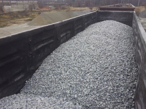 ЩЕБЕНЬ ГРАНИТНЫЙ  ВАГОНАМИ.