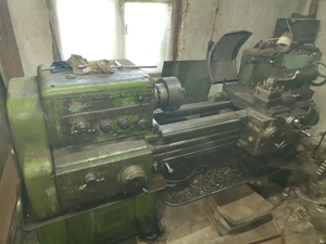 Продам токарно-винторезный универсальный станок 1К62