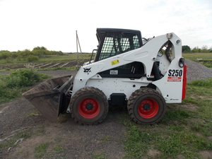 Послуги міні-навантажувача