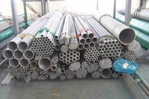 Труба бесшовная коррозионностойкая нержавеющая 12Х18Н10Т  д219х8 8 тонн.