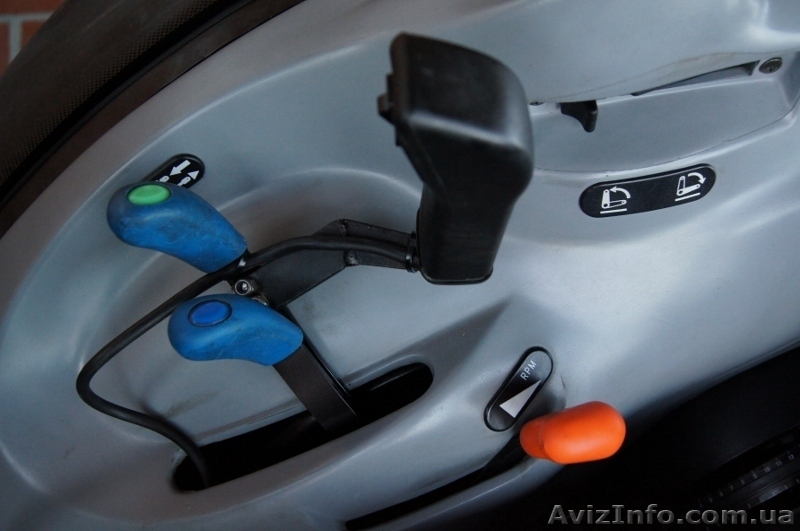 New Holland T-4030F 4WD - <ro>Изображение</ro><ru>Изображение</ru> #8, <ru>Объявление</ru> #793088