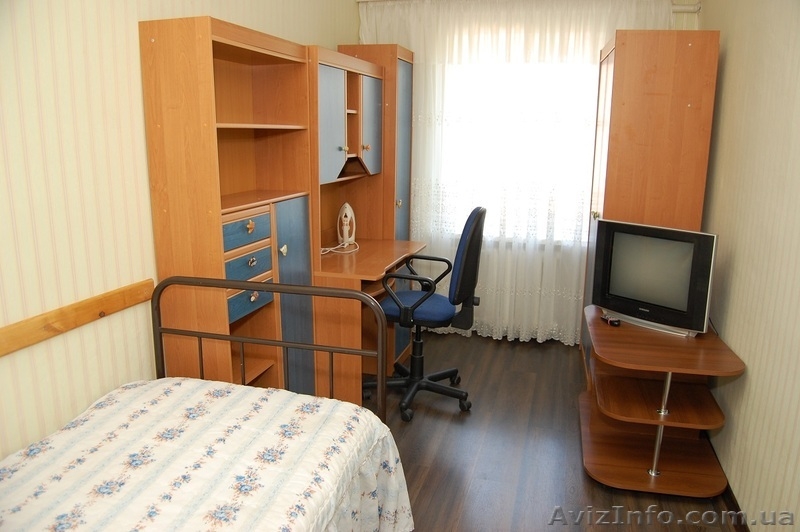 Посуточно, 3-к квартира, на Соборной площади - <ro>Изображение</ro><ru>Изображение</ru> #9, <ru>Объявление</ru> #1139221