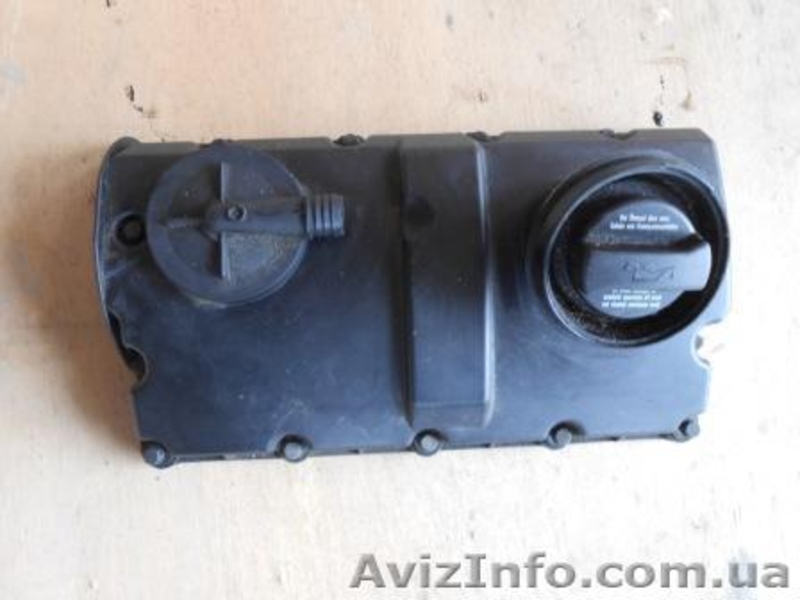 Крышка двигателя для VW Touran 1.9 tdi  - <ro>Изображение</ro><ru>Изображение</ru> #1, <ru>Объявление</ru> #1145413