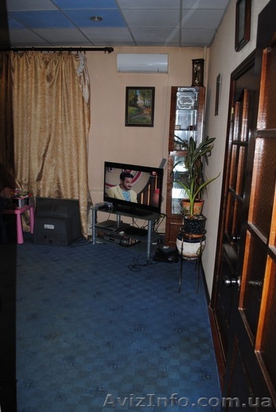 Продам 3х комнатную квартиру в центре - <ro>Изображение</ro><ru>Изображение</ru> #1, <ru>Объявление</ru> #1204843